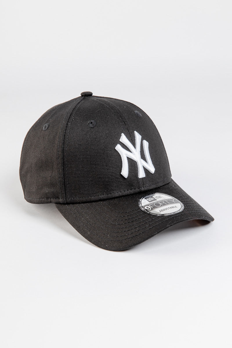 Core 9Forty Strapback Cap