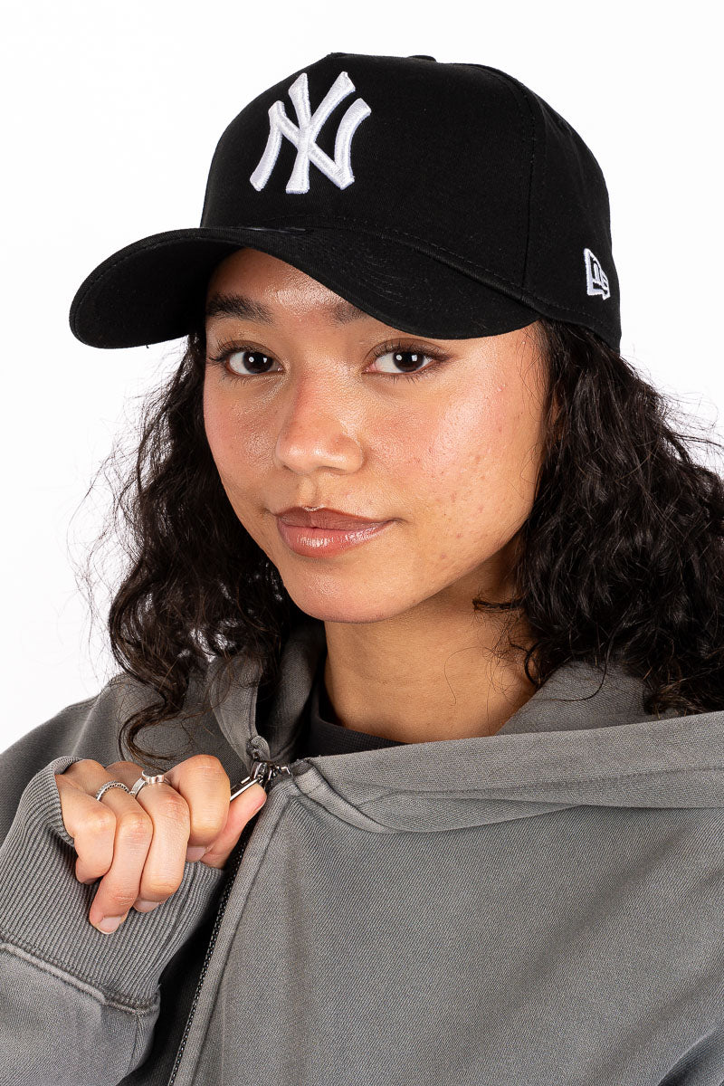 NY Yankees Core Black 9Forty A-Frame Snapback - Womens