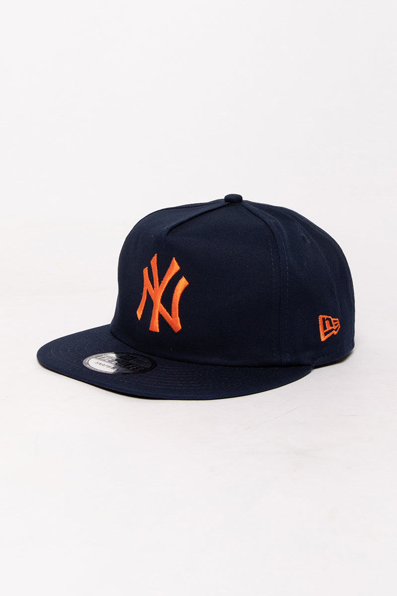 NY Yankees Navy Golfer Leather Strapback