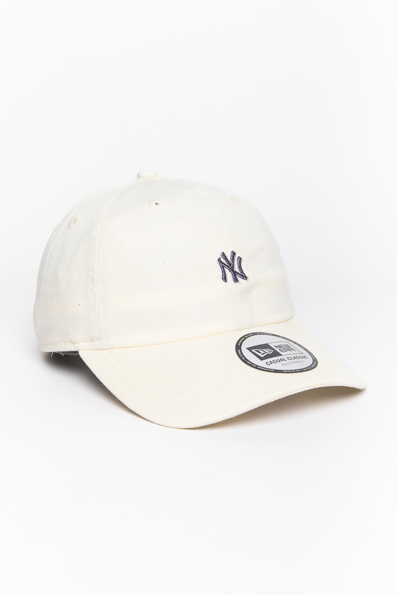 NY Yankees Chrome Iridescent Casual Classic Cap