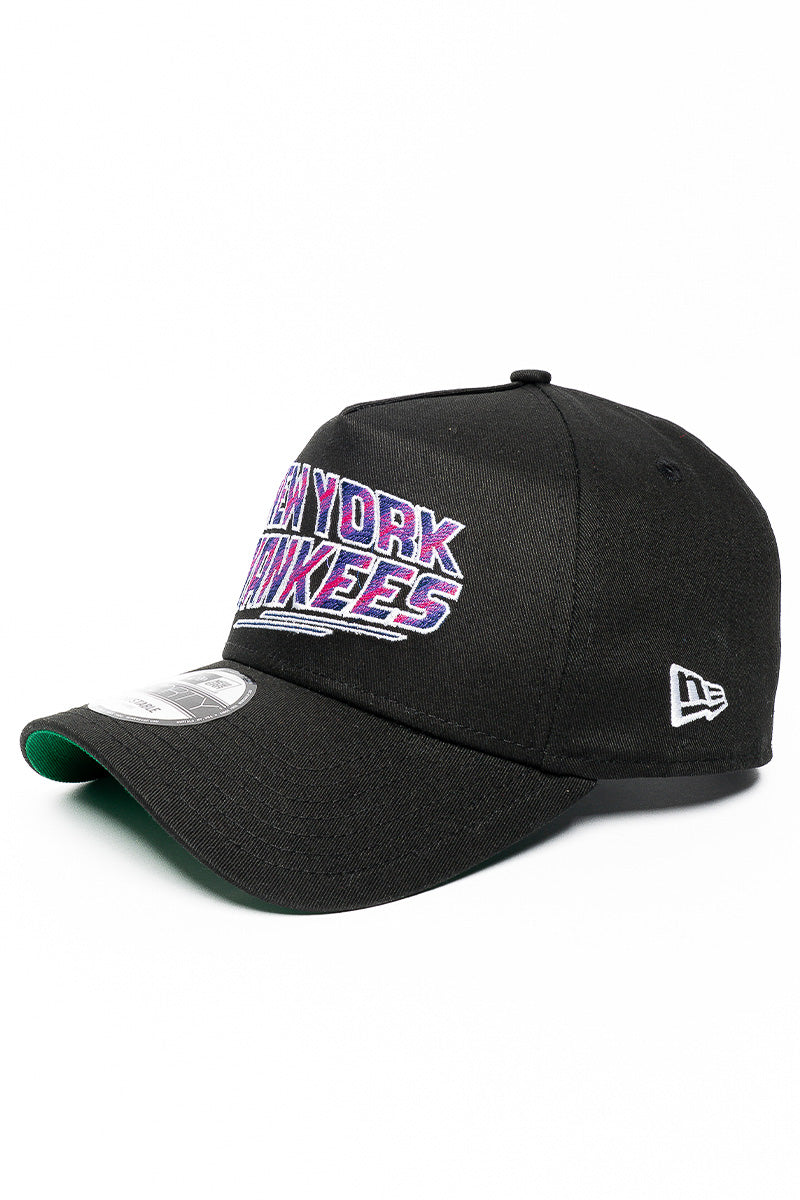 New York Yankees 9Forty A-Frame Neo Gradient Retro Snapback