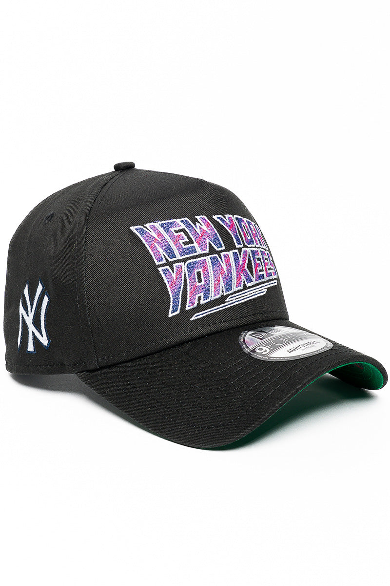 New York Yankees 9Forty A-Frame Neo Gradient Retro Snapback