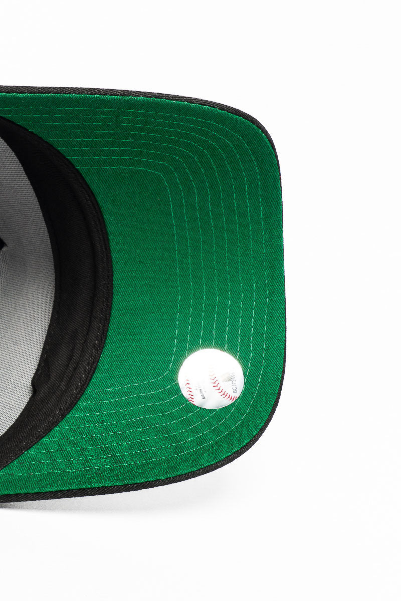 LA Lakers 9Forty Neo Gradient Retro A-Frame Snapback