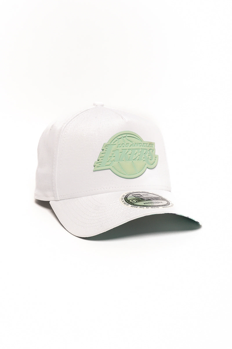 9Forty LA Lakers Glow Up Badge Cap - Mens