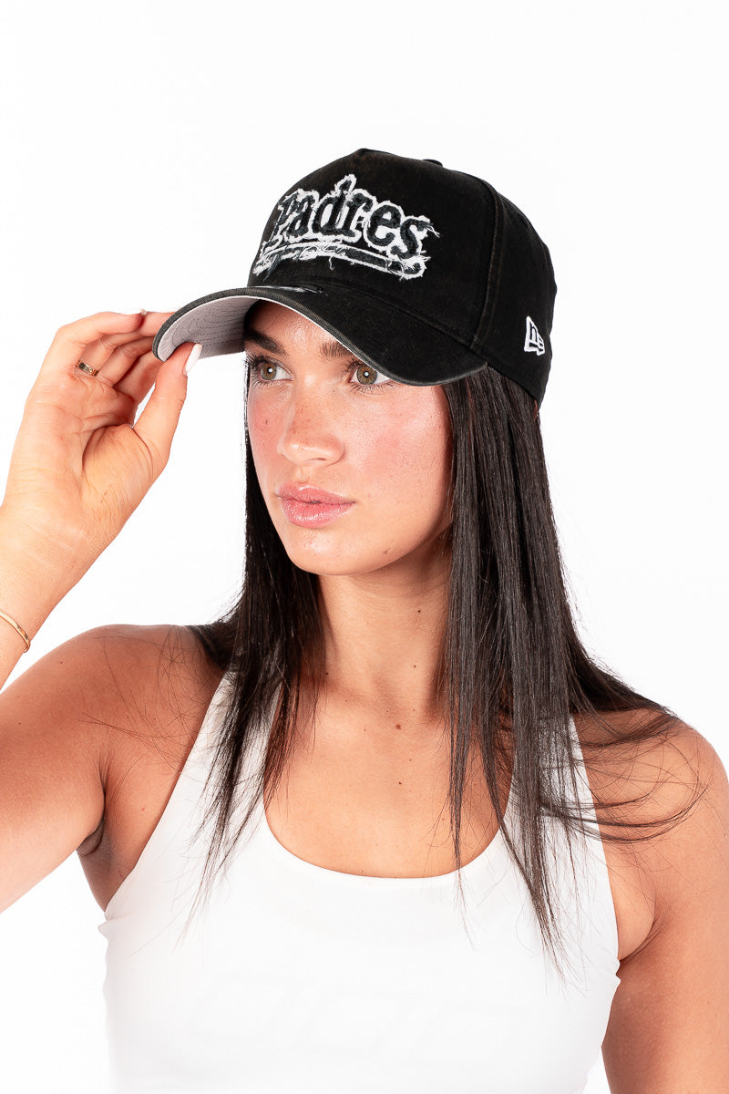 San Diego Padres 9Forty Frayed Logo A-Frame Snapback
