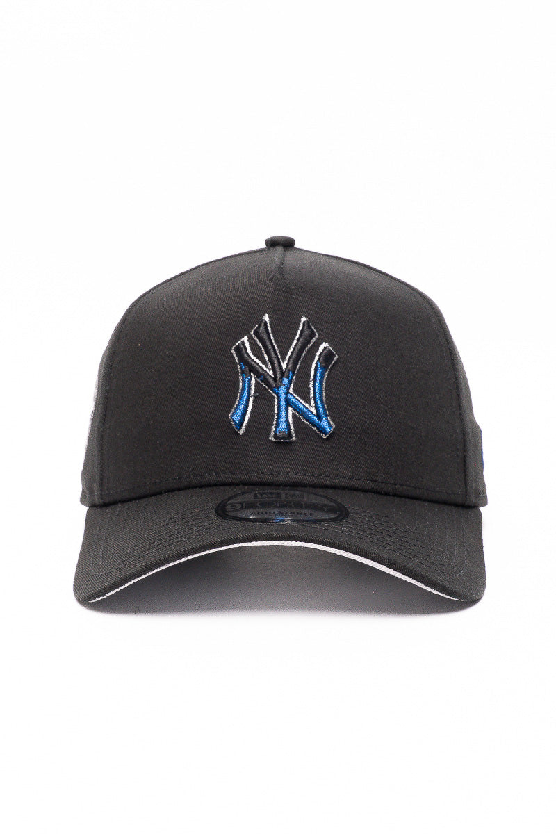 9Forty NY Yankees Black/Blue Pixel Cap