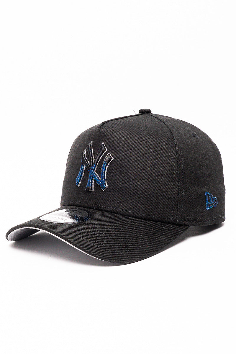 9Forty NY Yankees Black/Blue Pixel Cap
