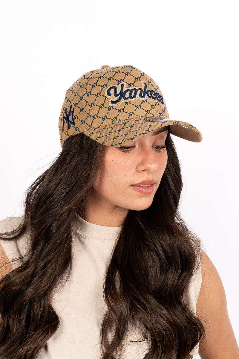 39Thirty New York Yankees Repeat Cap Womens