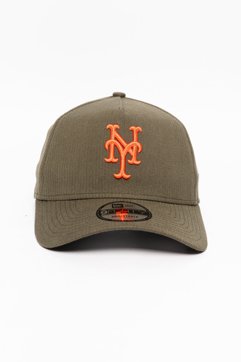 9Forty NY Mets Seersucker Olive Cap