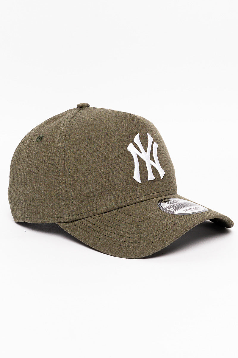 9Forty NY Yankees Seersucker Olive Cap