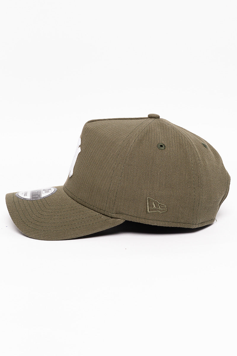 9Forty NY Yankees Seersucker Olive Cap