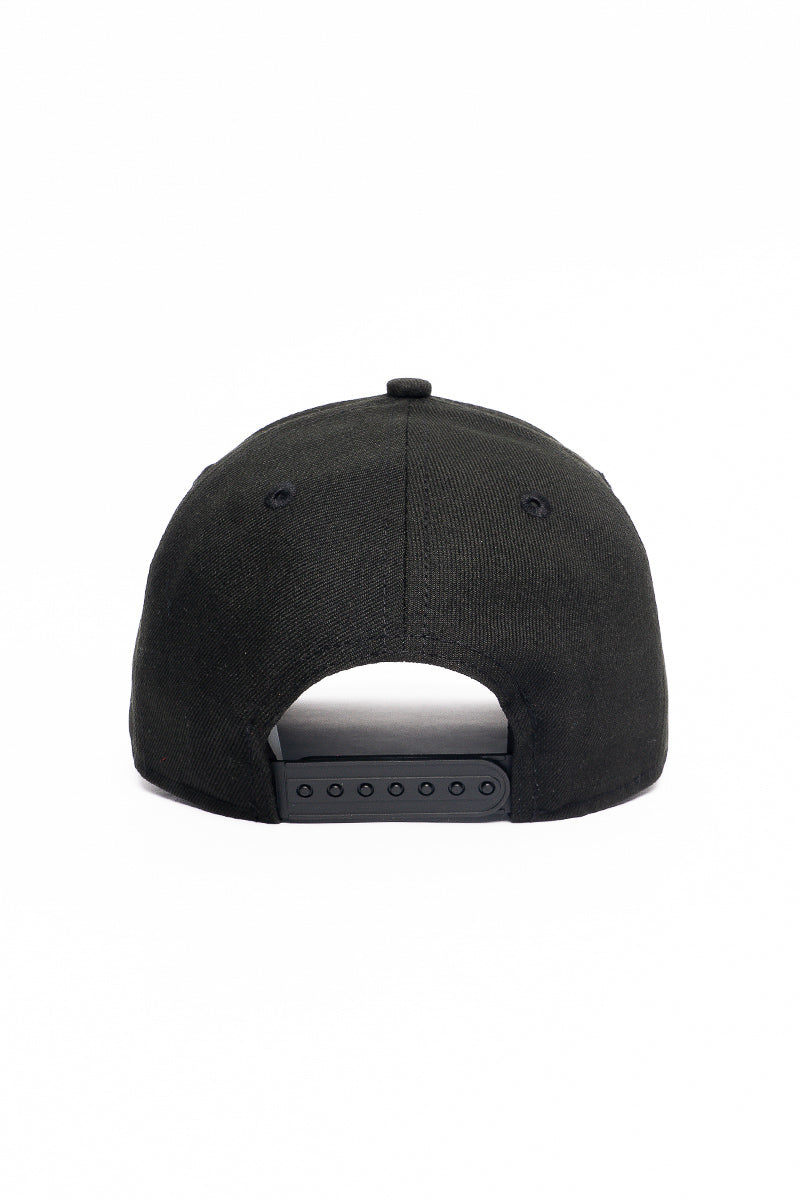 9Forty NRL25 Gold Cronulla Sharks Cap