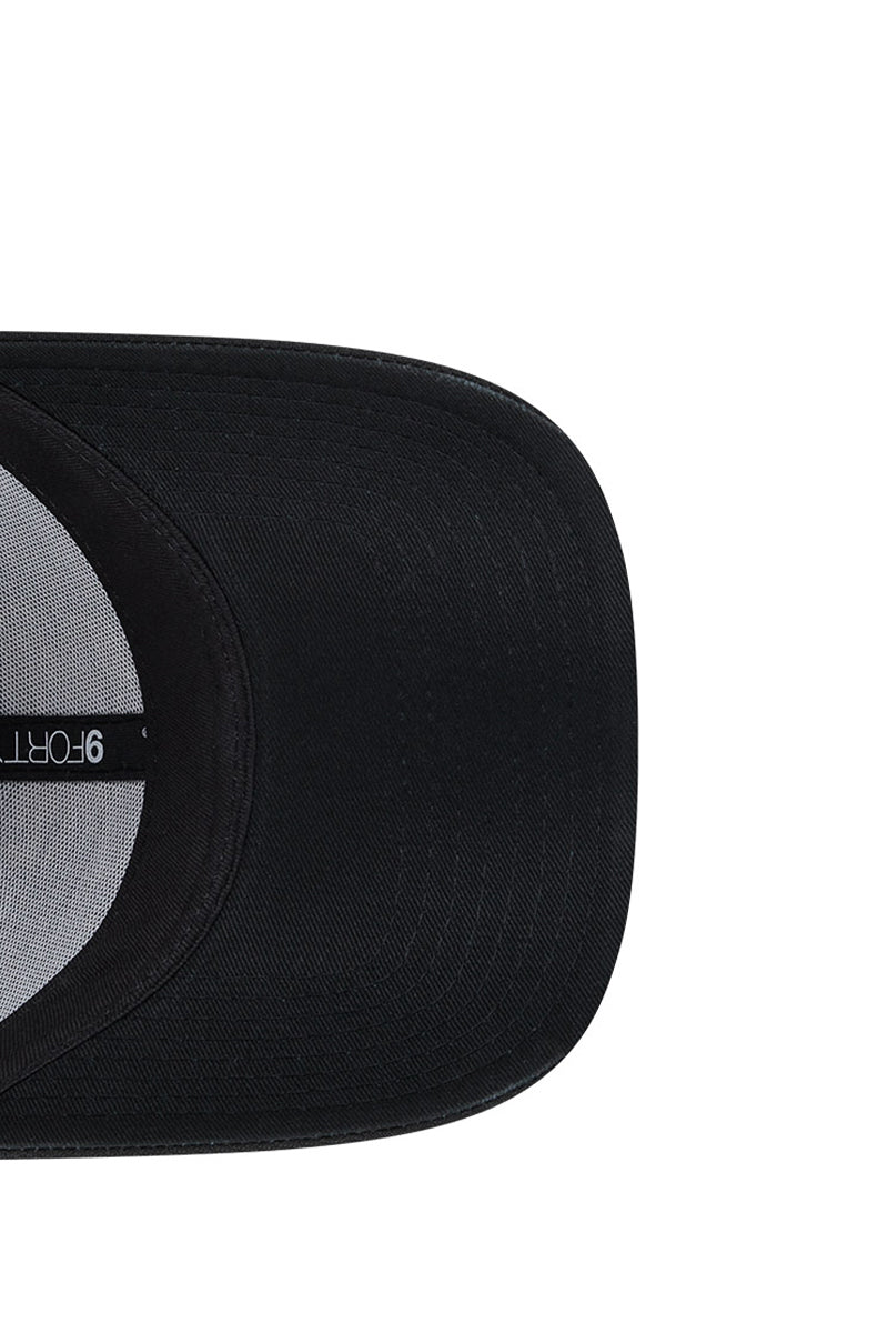 9Forty NRL25 Gold Newcastle Knights Cap