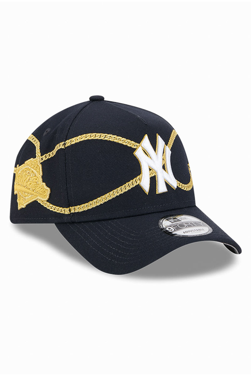 9Forty NY Yankees Chain Wrap Cap