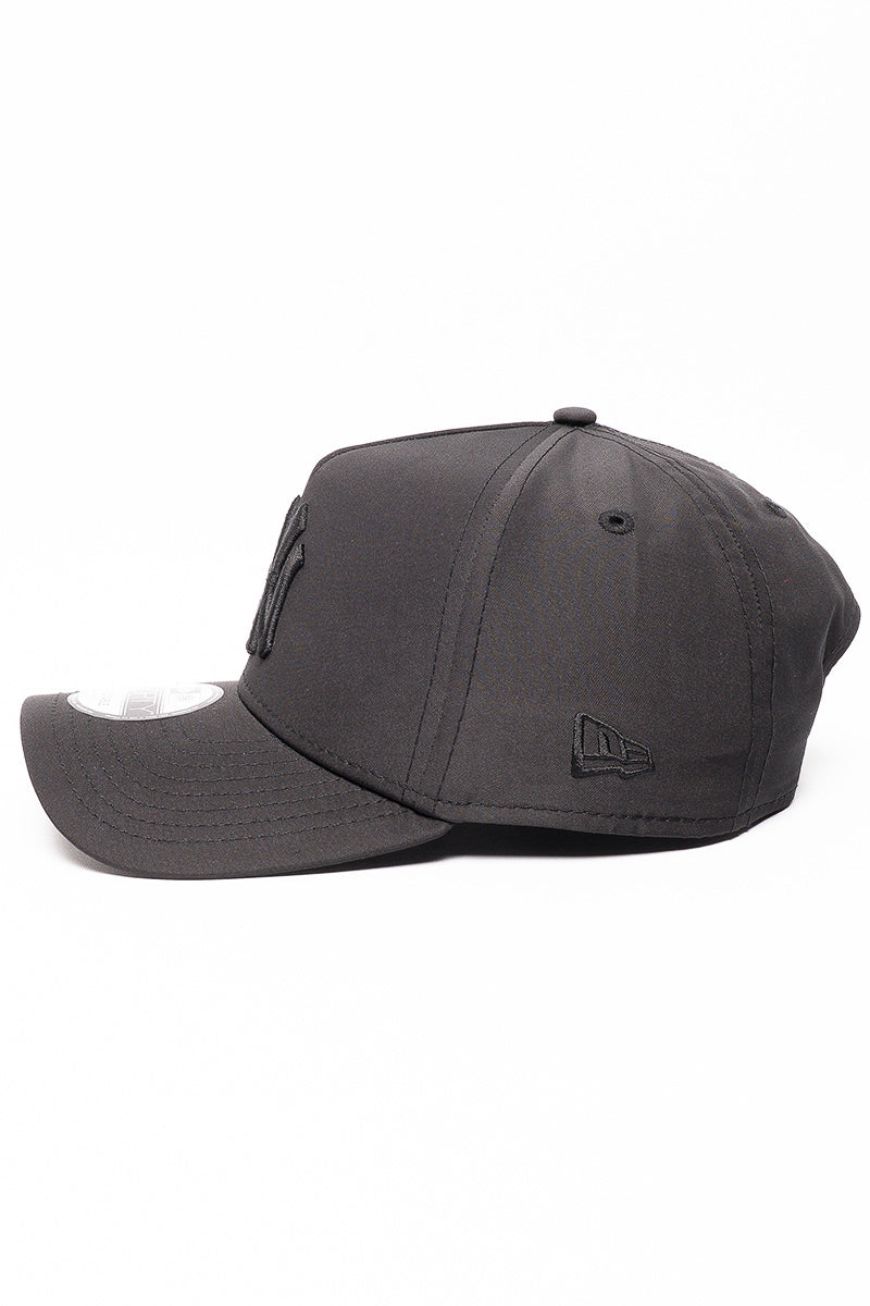 9Forty NY Yankees Prolite Cap - Womens