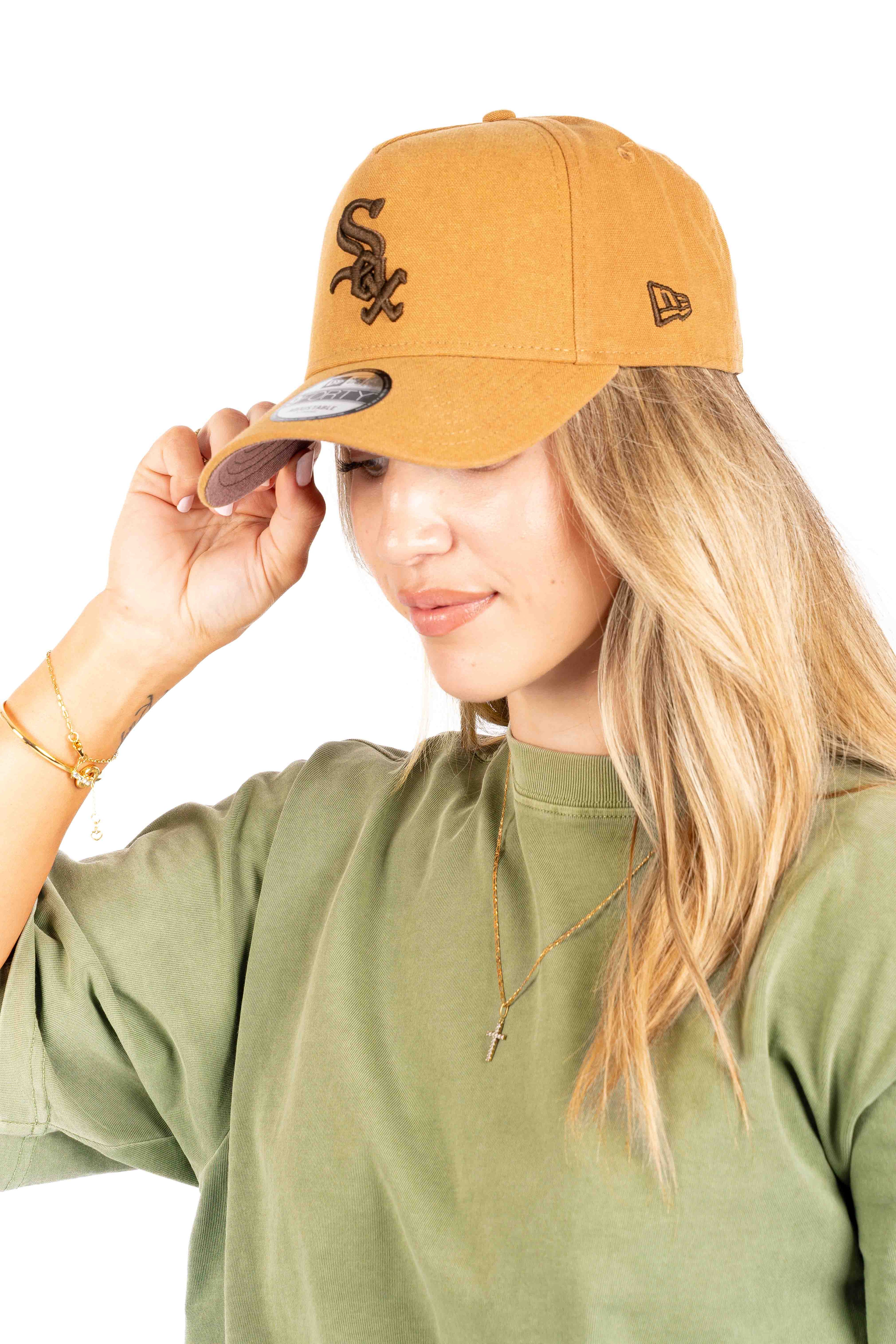 9Forty Chicago White Sox Washed Bronze Canvas Cap - Womens