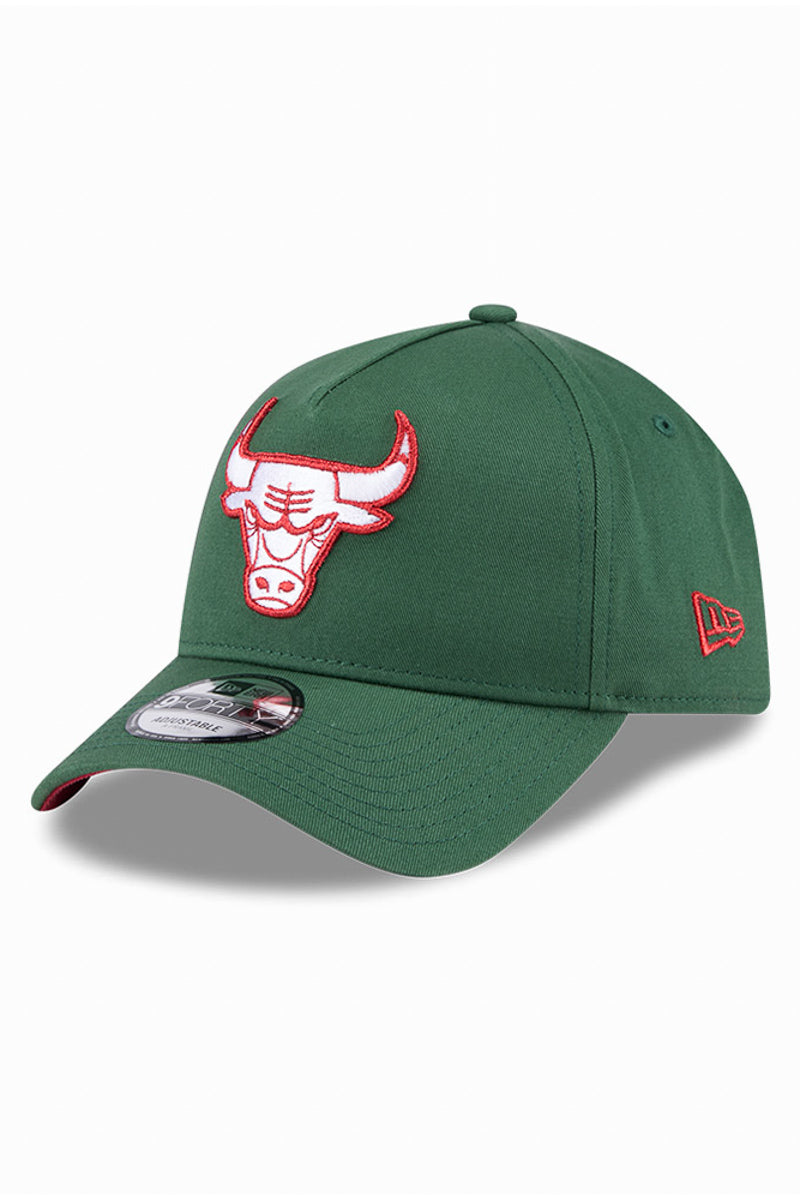 9Forty Chicago Bulls Christmas Snapback
