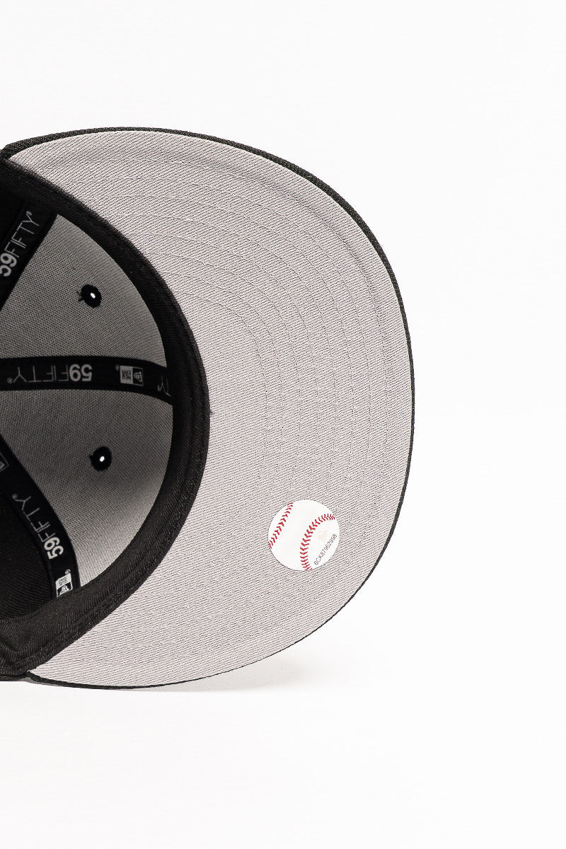 New York Yankees 59Fifty Blk/Wht Fitted Cap