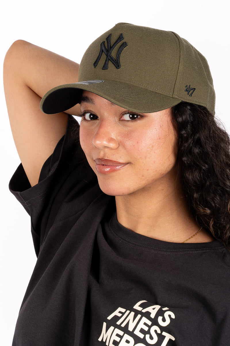 New Yorks Yankees Replica '47 MVP DT Snapback in Sandalwood - Womens
