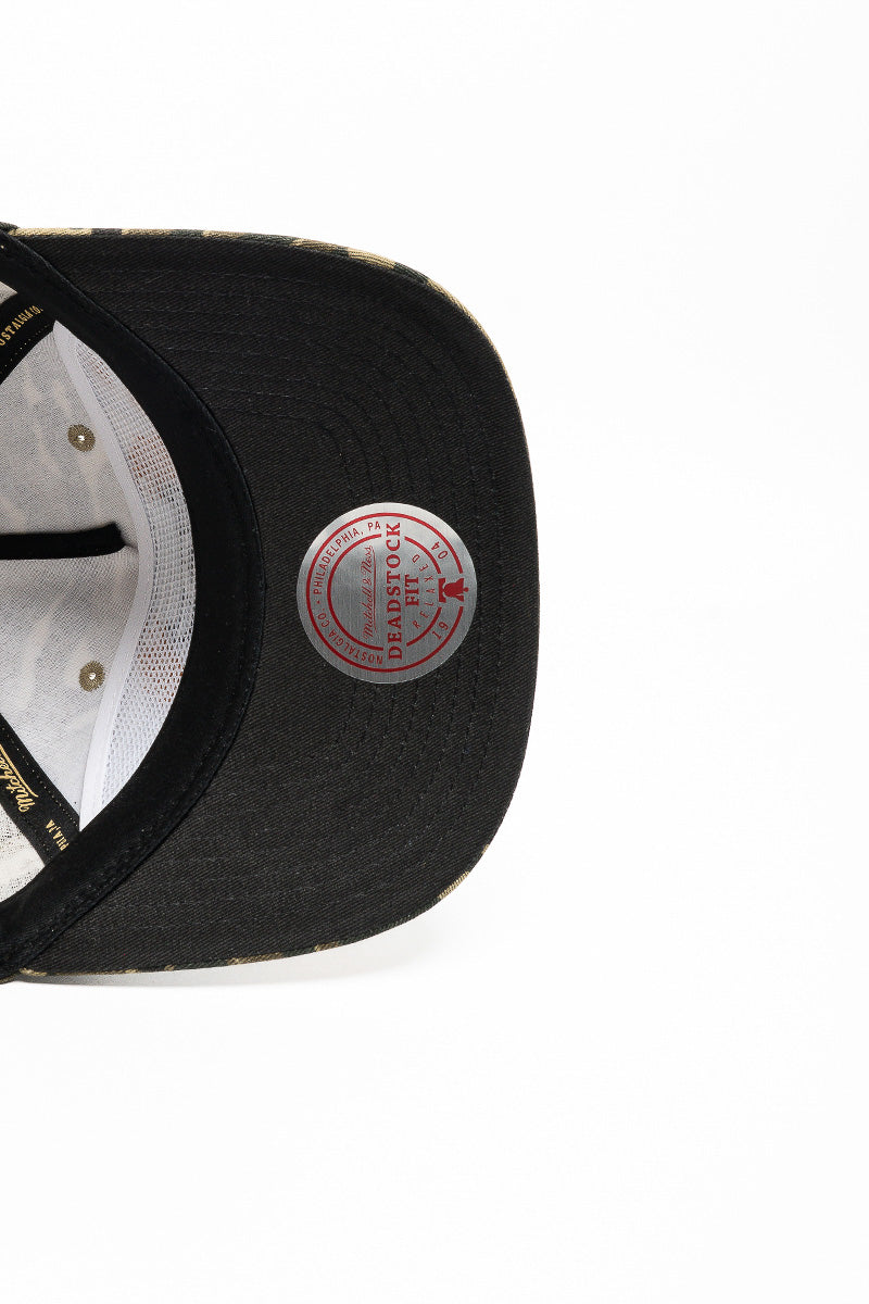 OAKLAND RAIDERS CAMO TEXT & STARS  CAP - Womens