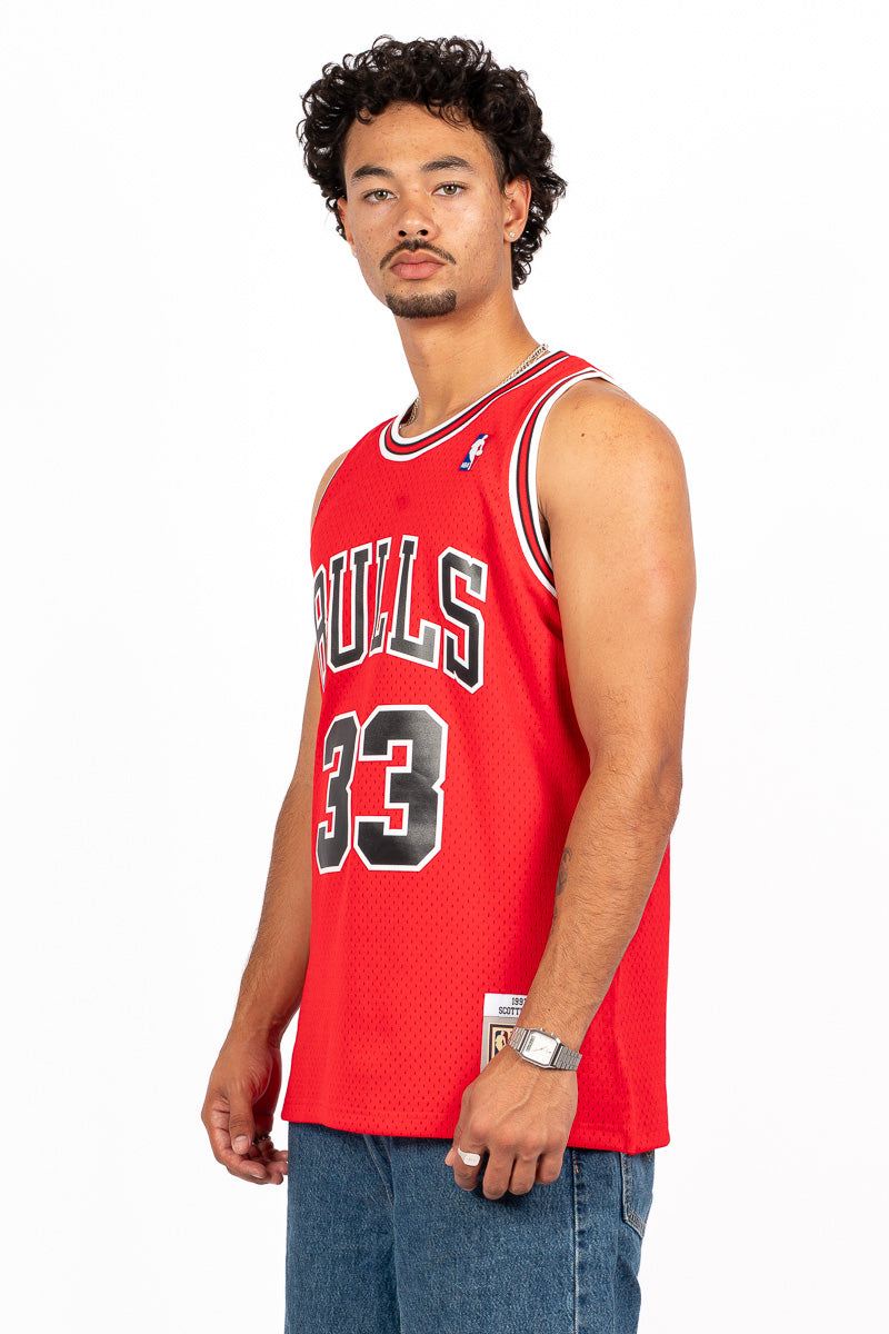 Maillot Chicago Bulls Scottie Pippen #33 Mitchell & Ness Swingman Taille M - Neuf - NBA