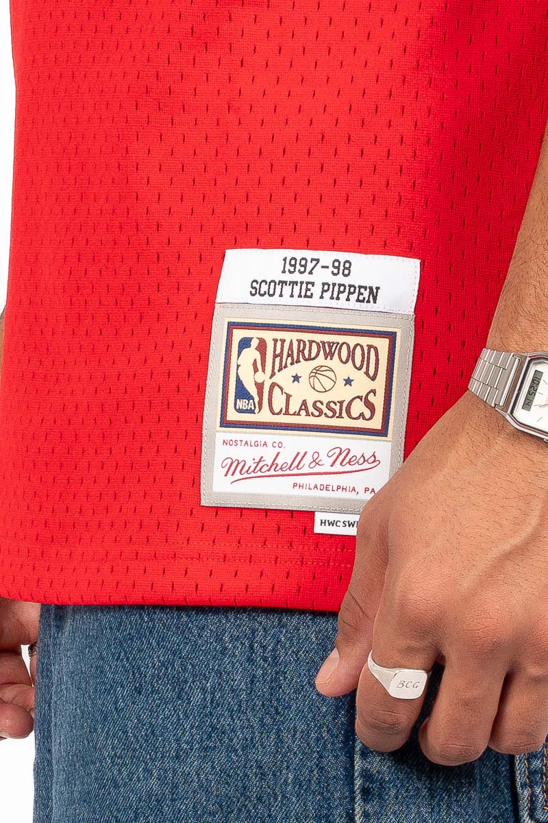 Scottie Pippen 97-98 Hardwood Classic Swingman NBA Jersey - Mens