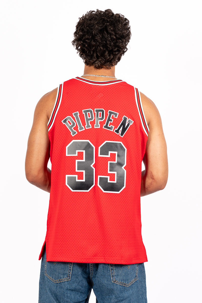 Scottie Pippen 97-98 Hardwood Classic Swingman NBA Jersey - Mens