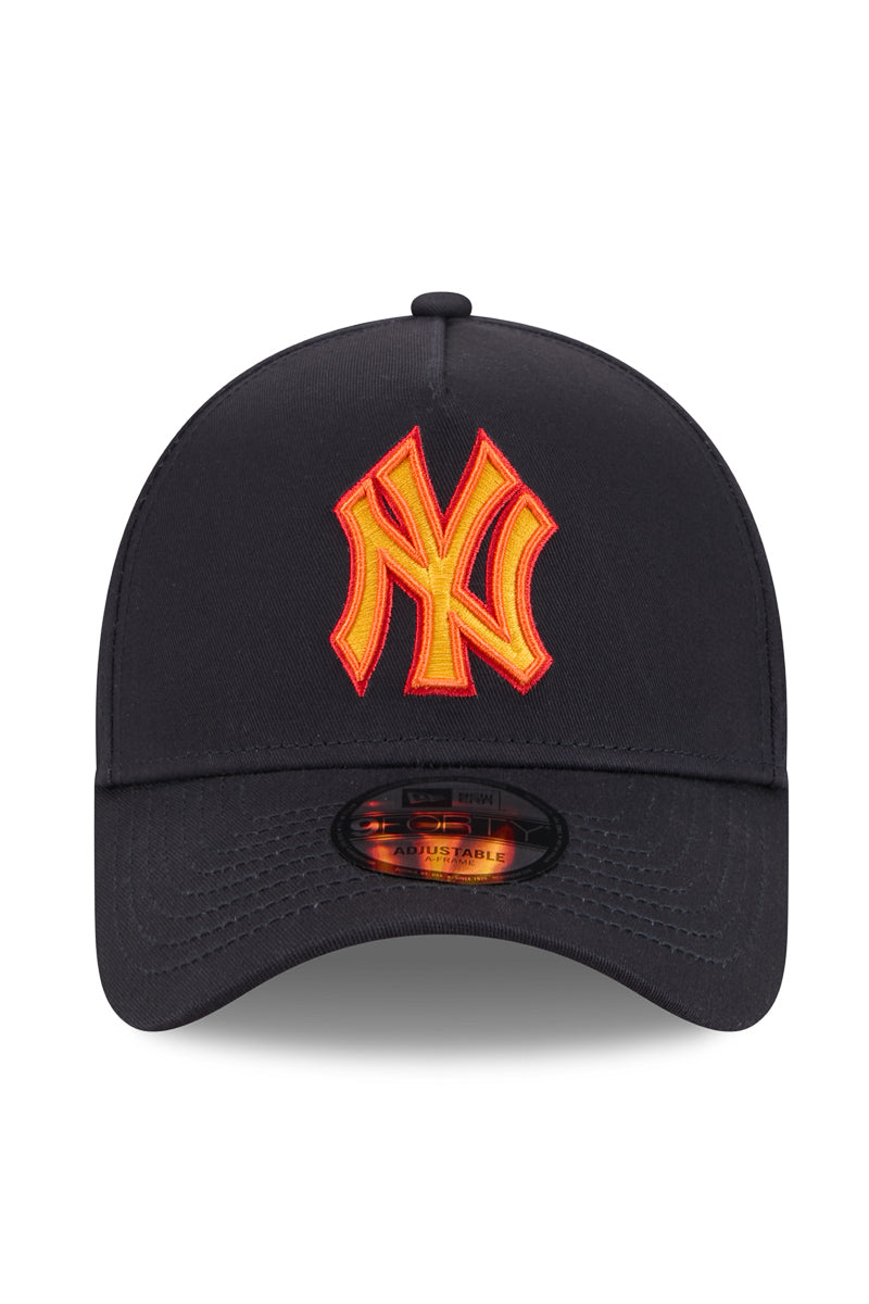 940 A-Frame Midnight Campfire NY Yankees Cap - Mens