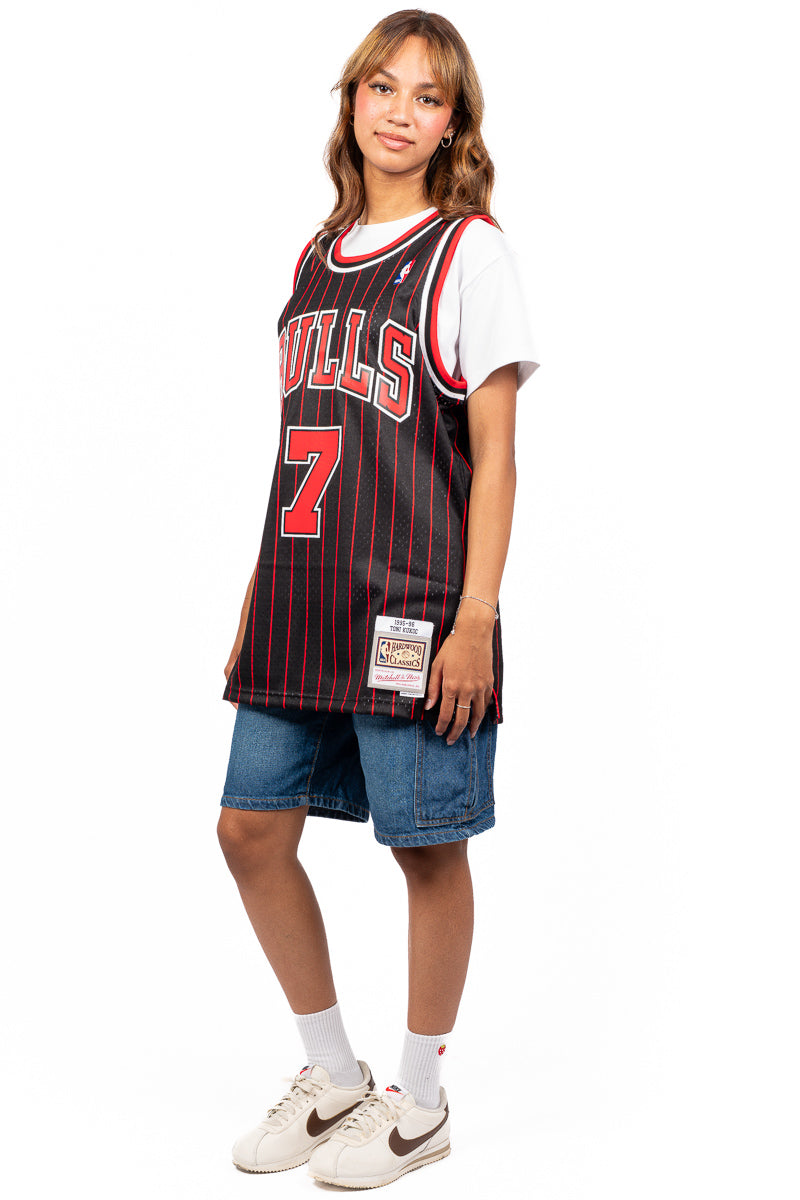 Chicago Bulls Kukoc 95-96 Hardwood Classic Swingman Jersey - Womens