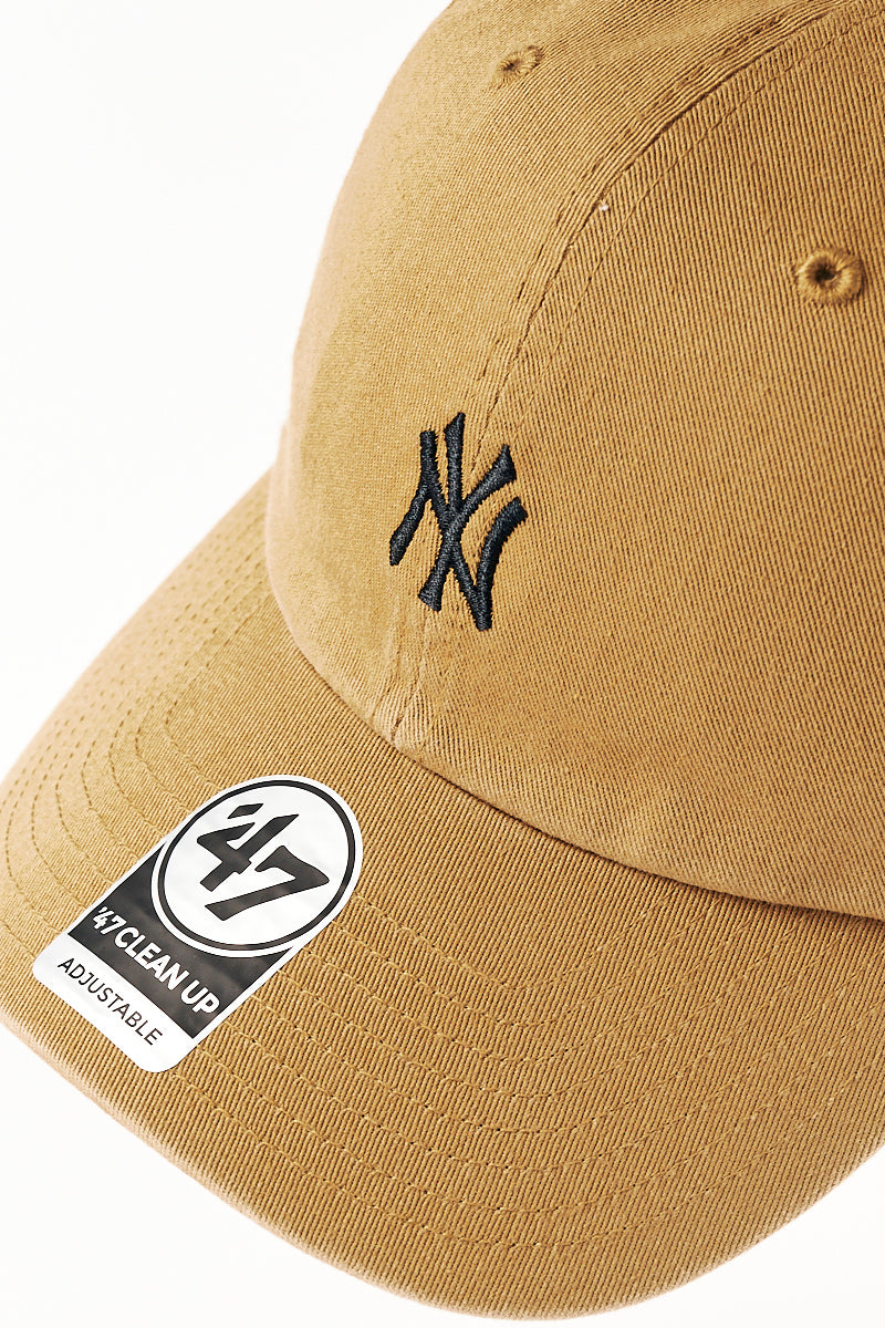 New York Yankees Base Runner 47 Clean Up Strapback Cap