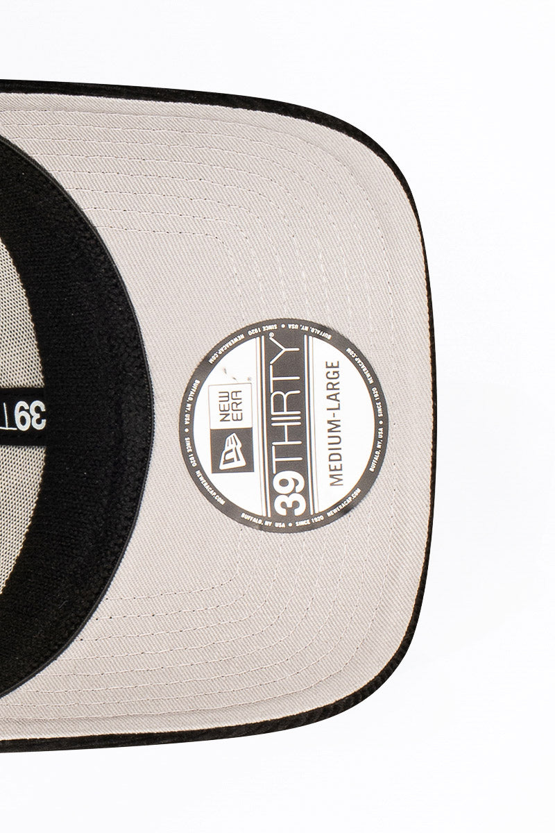 3930 Black Cord Lakers