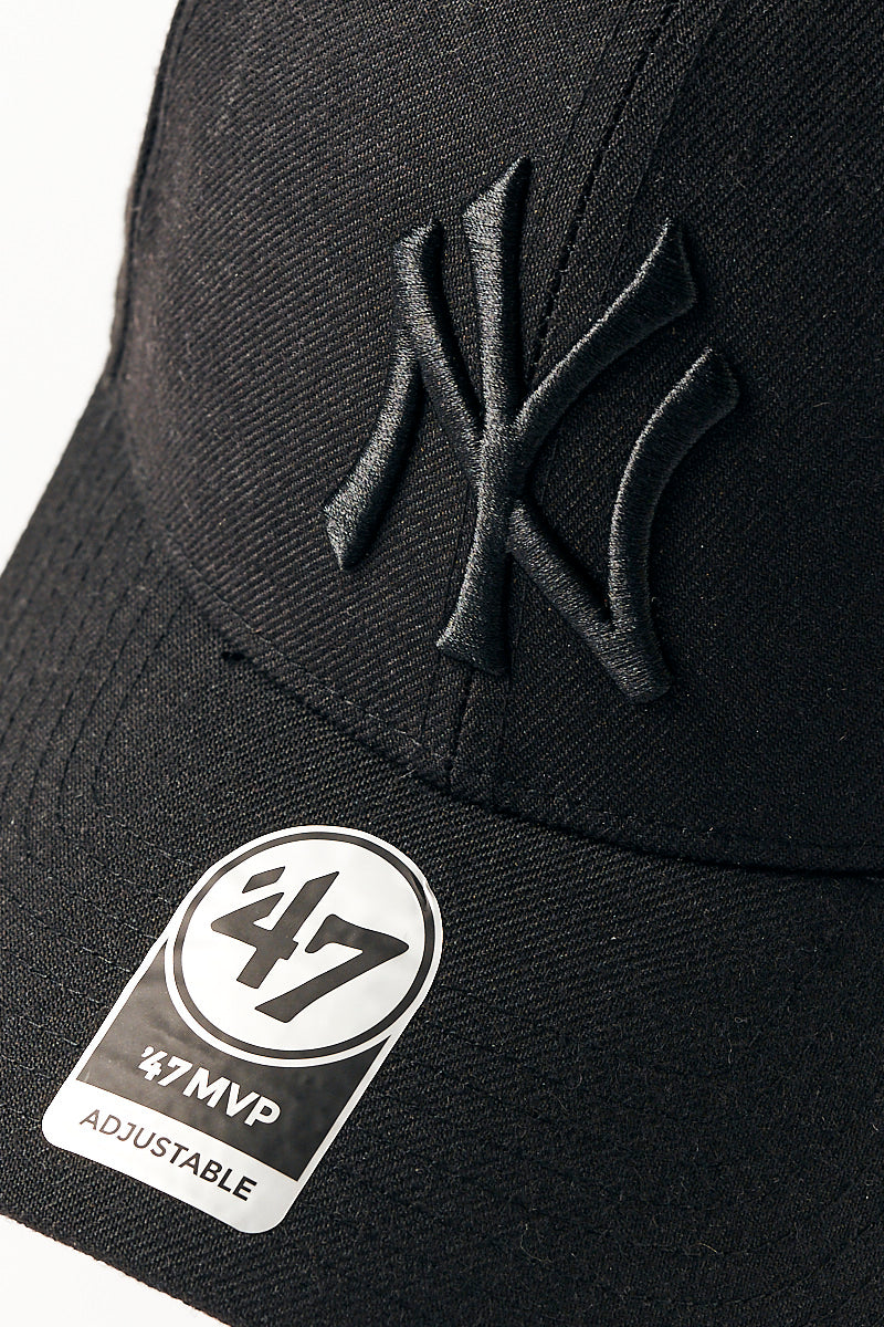 New York Yankees Black on Black MVP Snapback - Mens