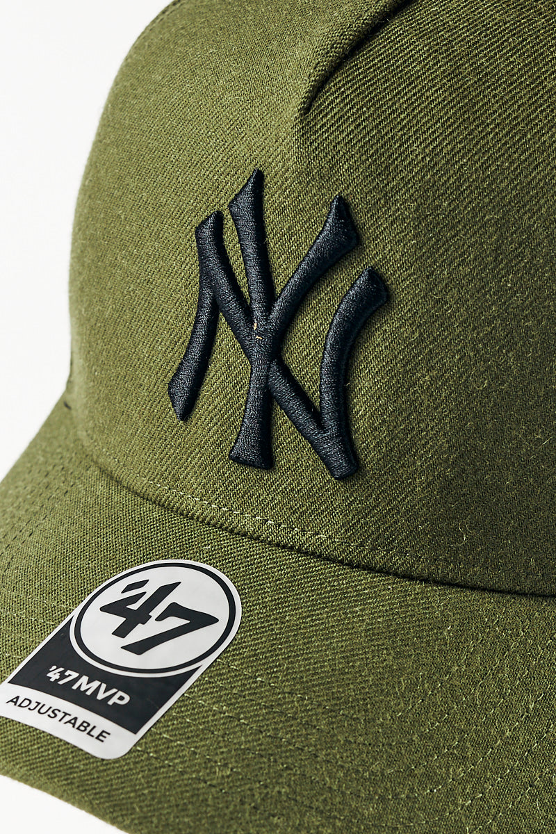 New Yorks Yankees Replica '47 MVP DT Snapback in Sandalwood - Womens