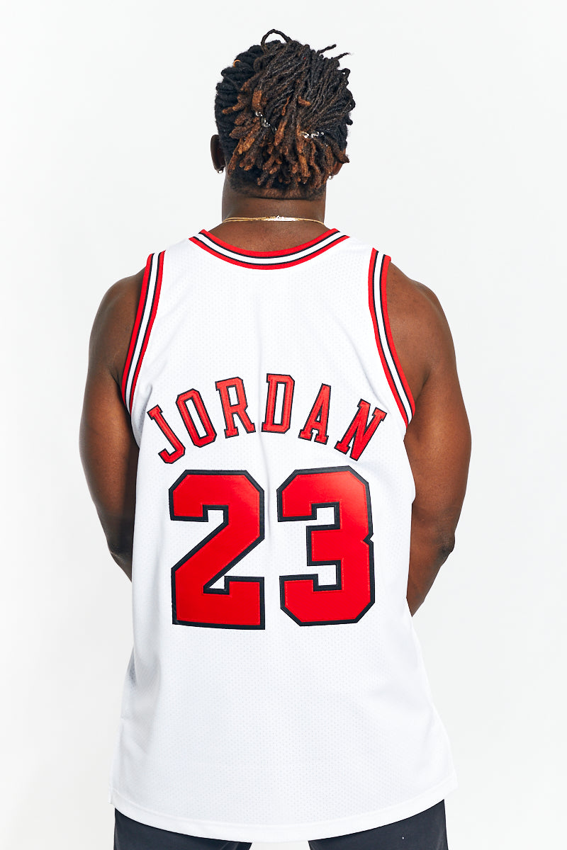 michael jordan bulls youth jersey