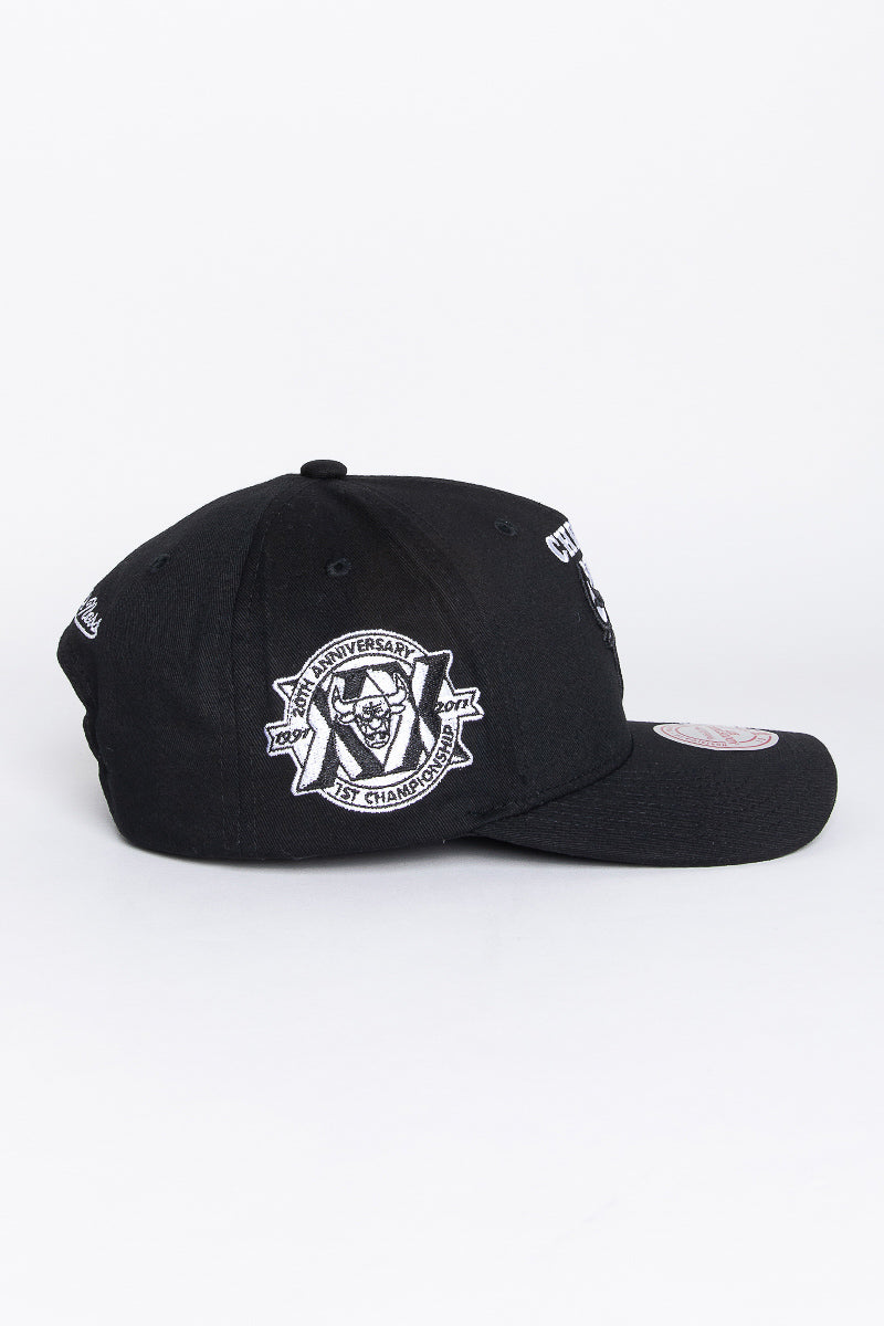 Chicago Bulls Team Logo Side Patch Snapback