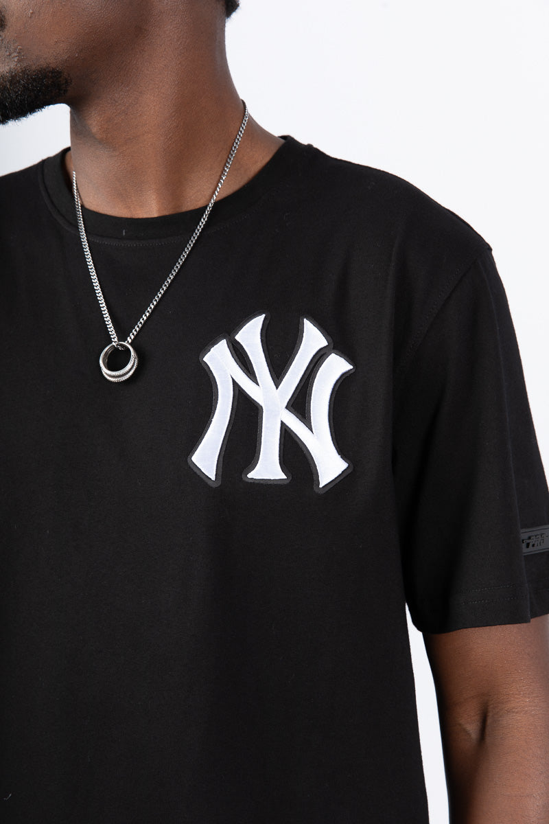 New York Yankees Small Logo Tee