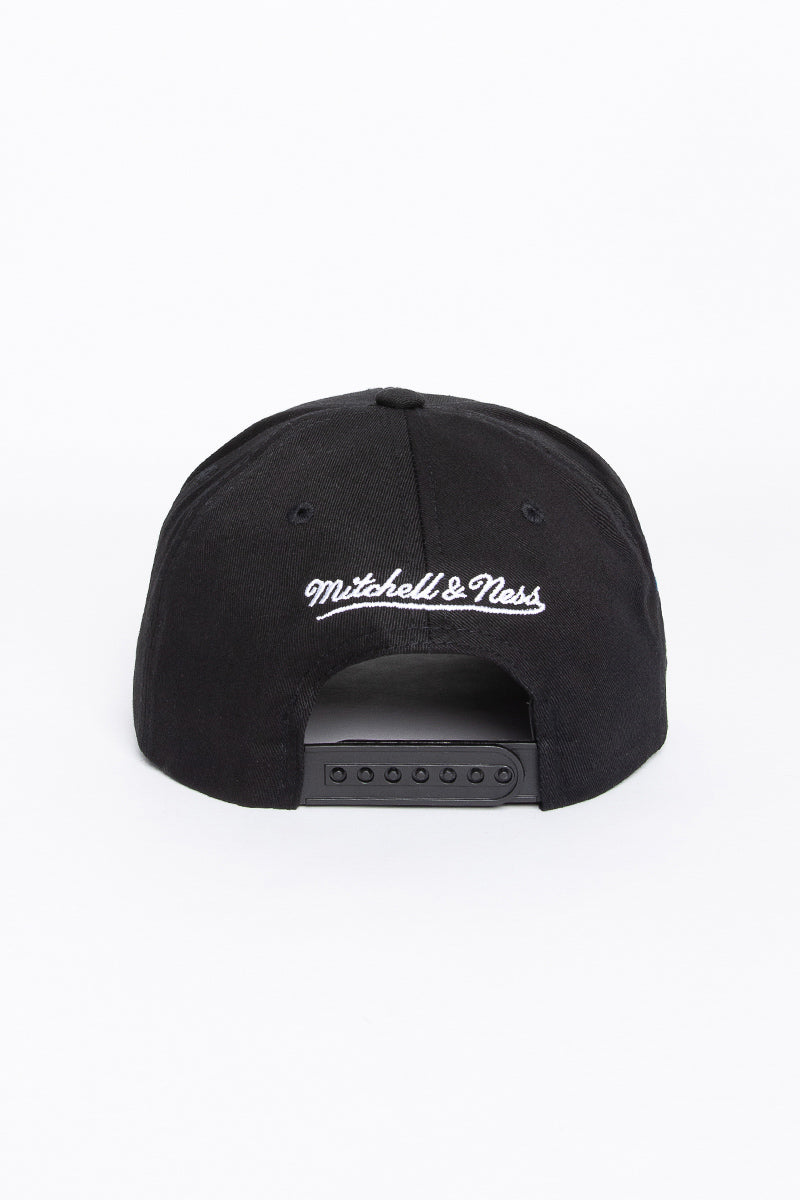 Boston Celtics Colour Team Logo Pinch Snapback