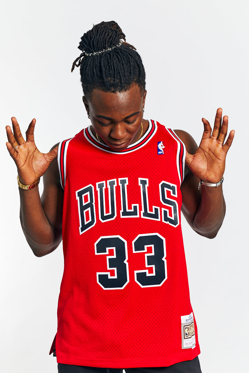 Scottie Pippen 97-98 Hardwood Classic Swingman NBA Jersey - Mens