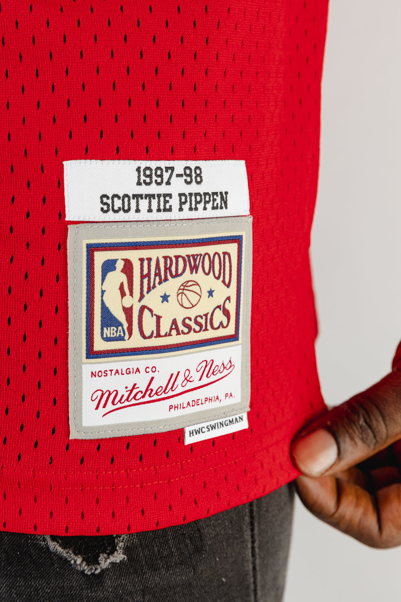 Scottie Pippen 97-98 Hardwood Classic Swingman NBA Jersey - Mens
