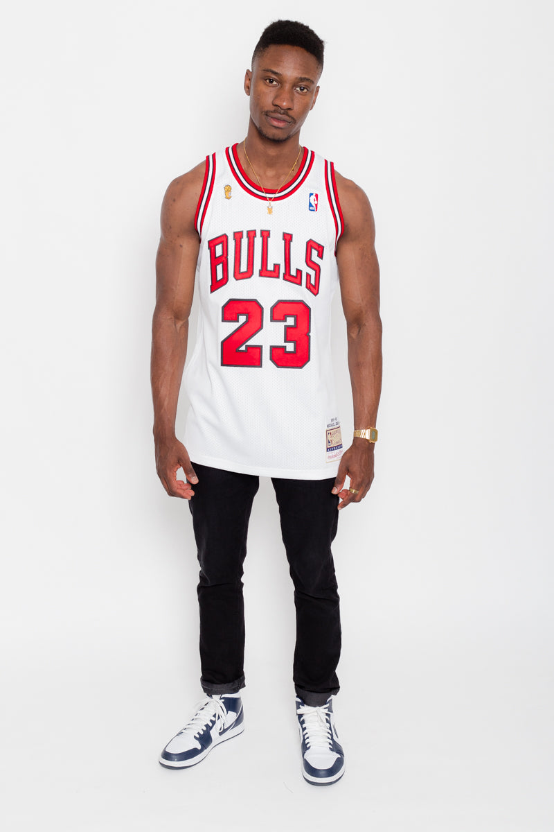 Michael Jordan 1995-96 NBA Championship Authentic Hardwood Classic Jersey- Mens White