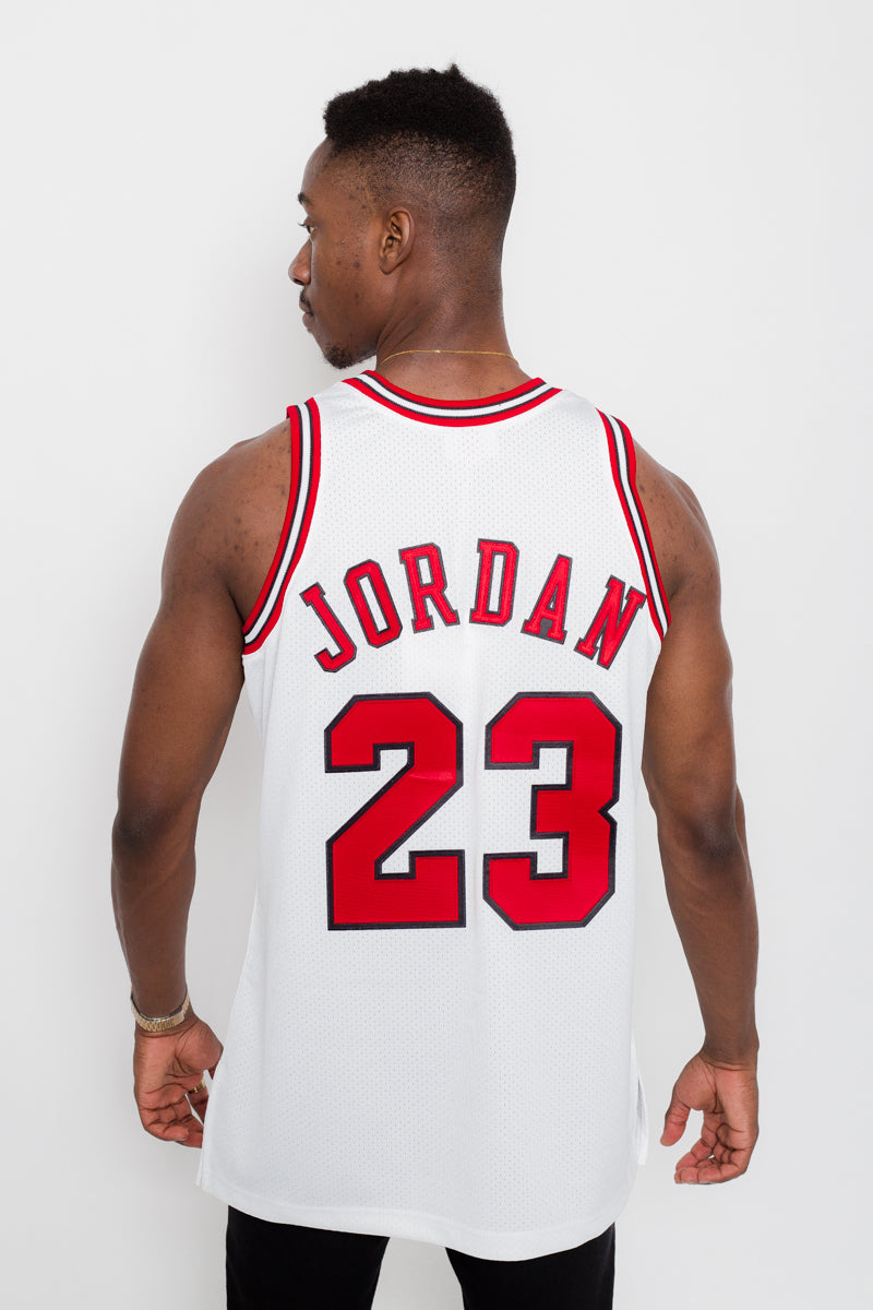 Michael Jordan 1995-96 NBA Championship Authentic Hardwood Classic Jersey- Mens White