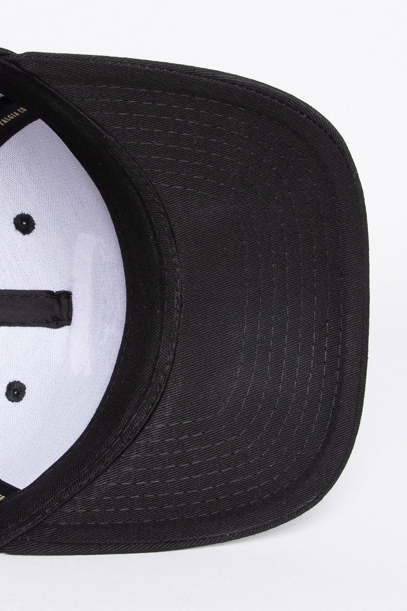 Chicago Bullss Colour Team Logo Pinch Snapback