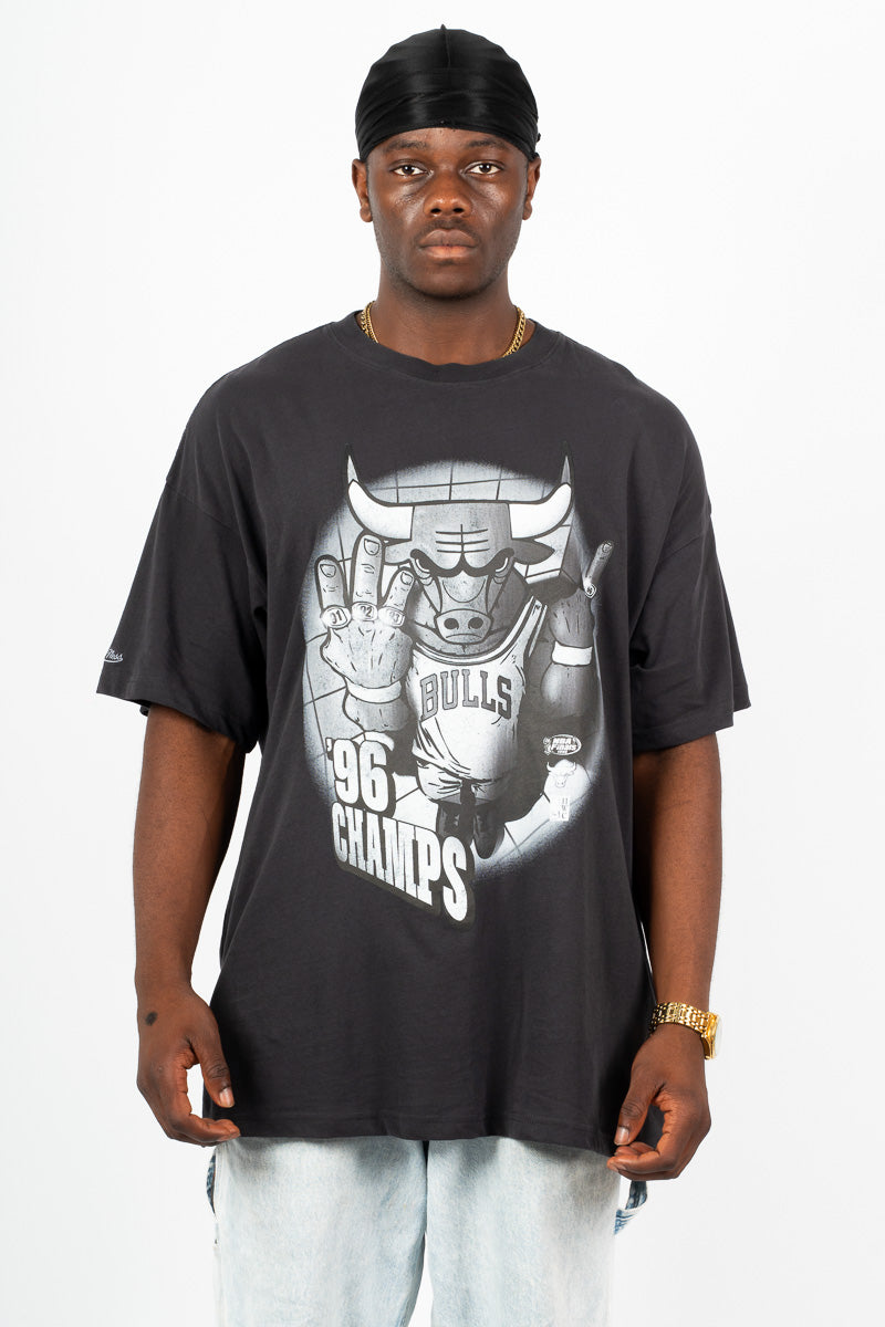 Chicago Bulls 4x Champions Tee