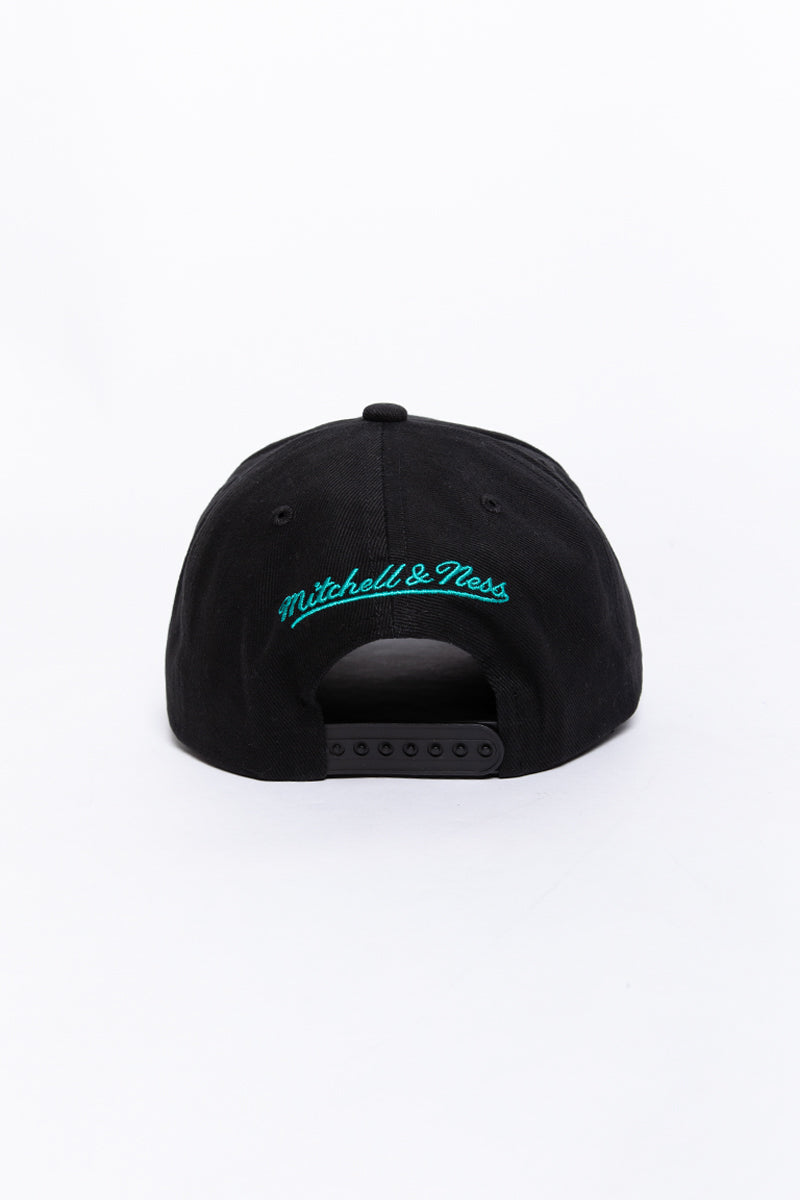 Charlotte Hornets Core Classic Deadstock Snapback