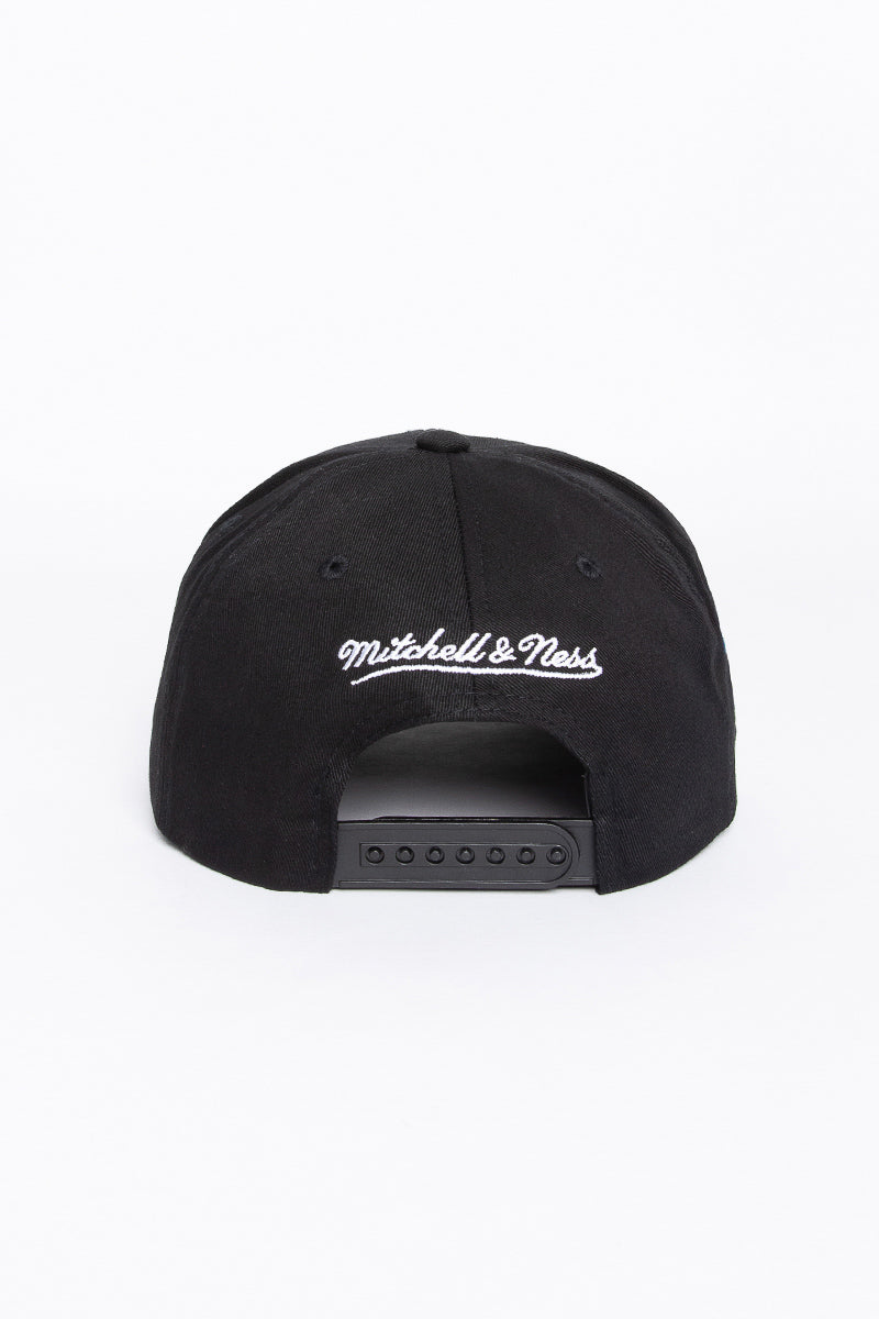 Charlotte Hornets Colour Team Logo Pinch Snapback