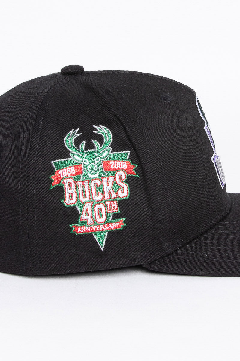 Milwaukee Bucks Colour Team Logo Pinch Snapback