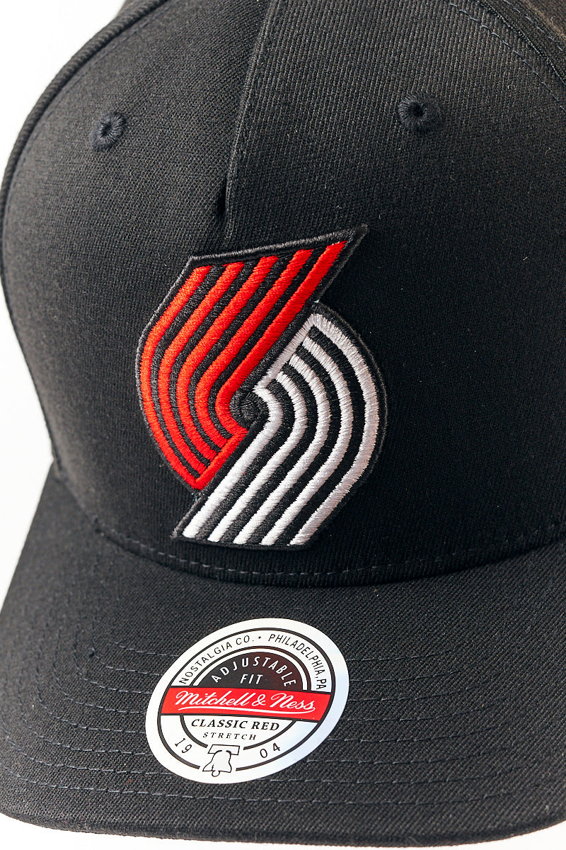 Portland Trail Blazer Classic Red Team Logo Pinch Panel Cap in Black/White