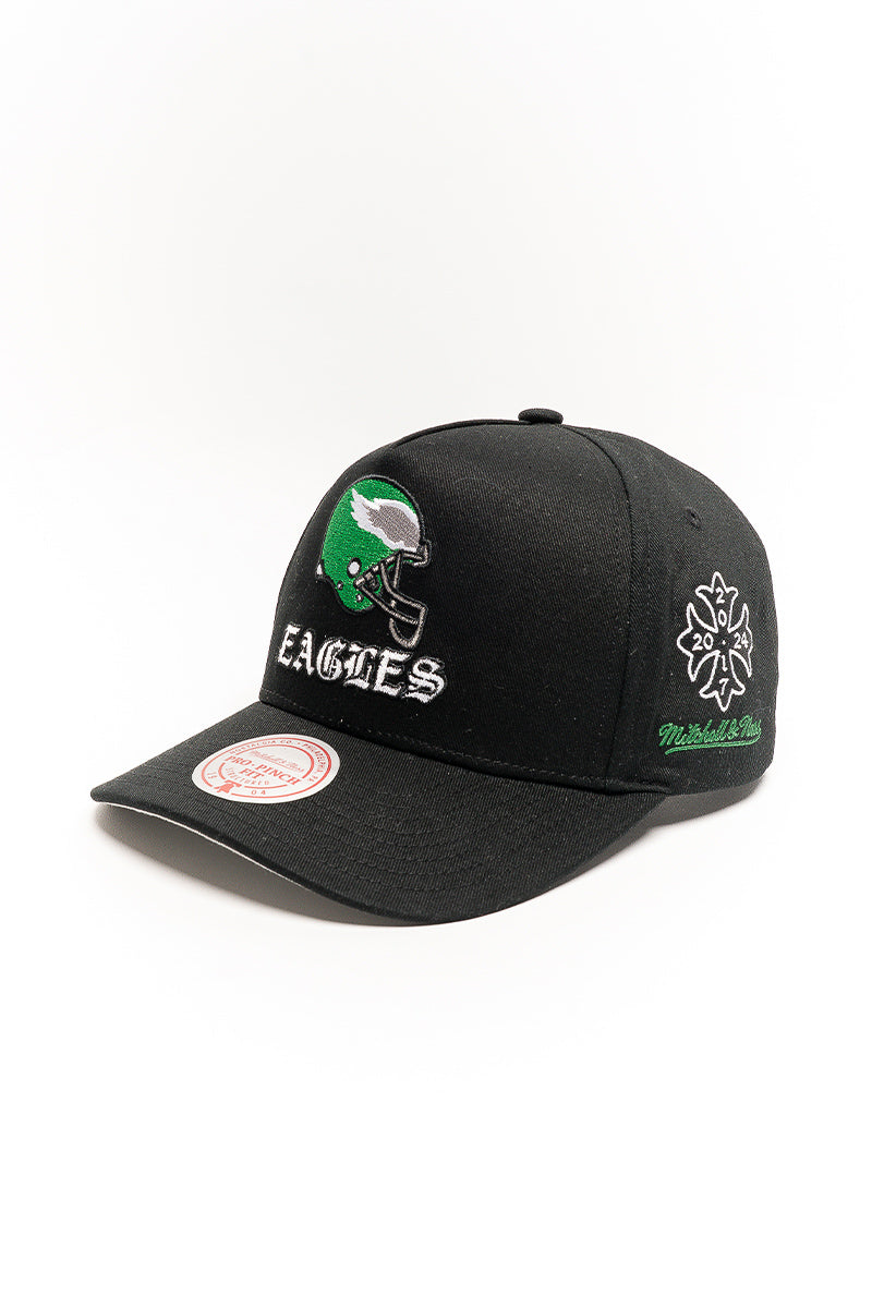 Philadelphia Eagles NFL Gothic Pro Pinch Cap
