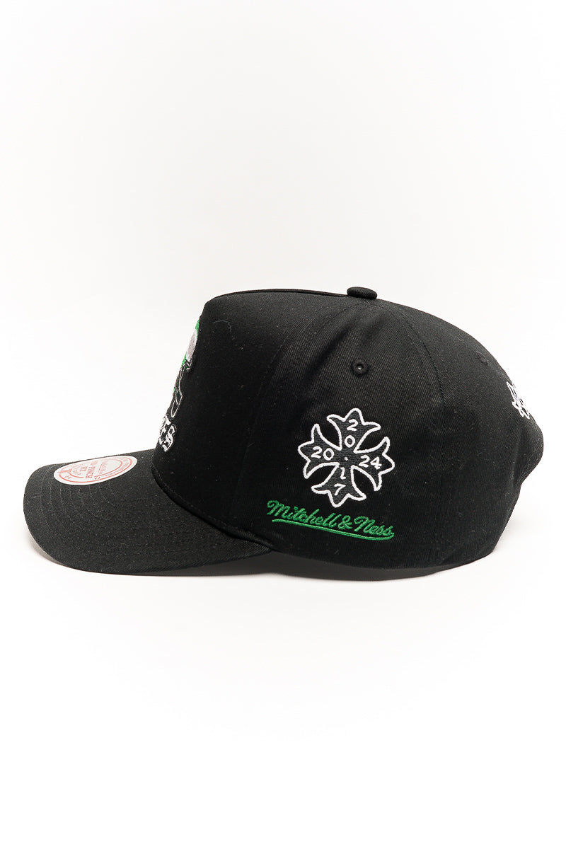 Philadelphia Eagles NFL Gothic Pro Pinch Cap