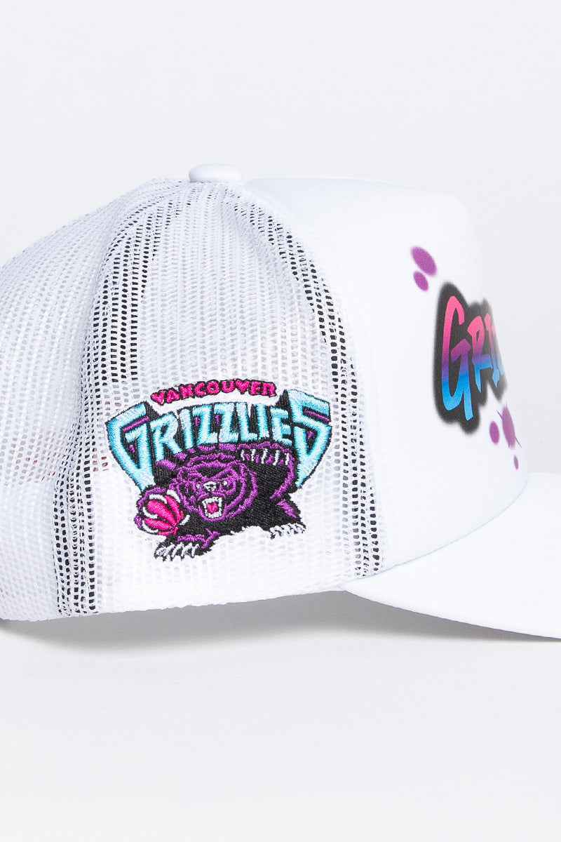 Vancouver Grizzlies Airbrush Logo Trucker